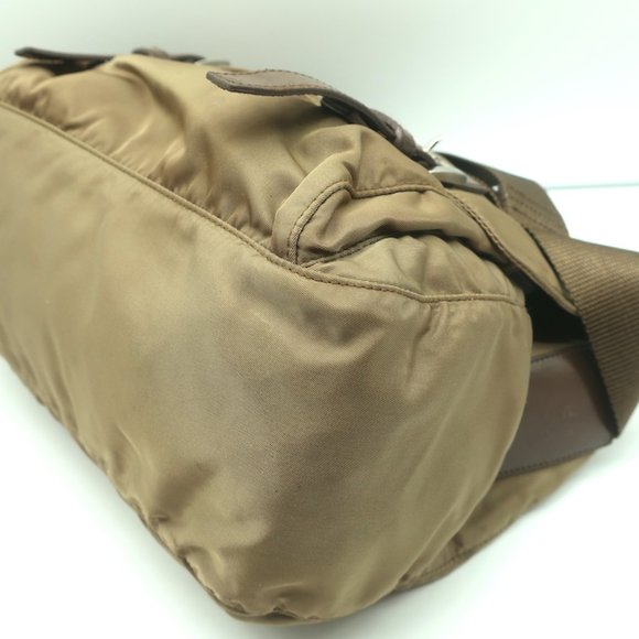 PRADA NYLON VELA MESSENGER BAG ARMY GREEN - Picture 8 of 11